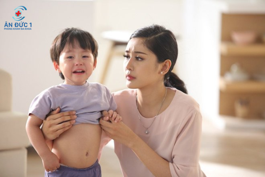 trẻ bị rối loạn tiêu hoá
